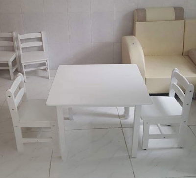 Bộ bàn ghế trẻ em màu trắng