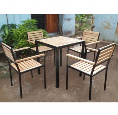 Bộ bàn ghế cafe gỗ sắt  BQ1033